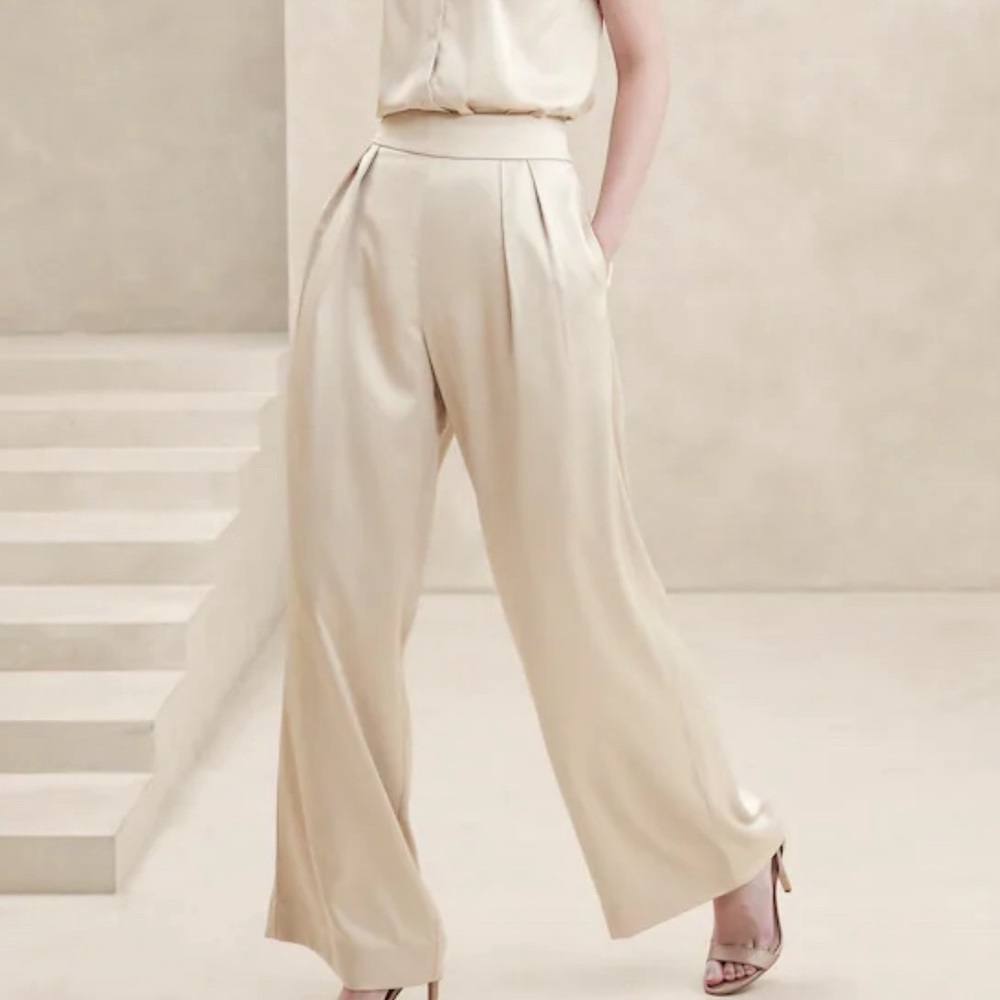 NWT Banana Republic Fact. Satin Wide-Leg Pant